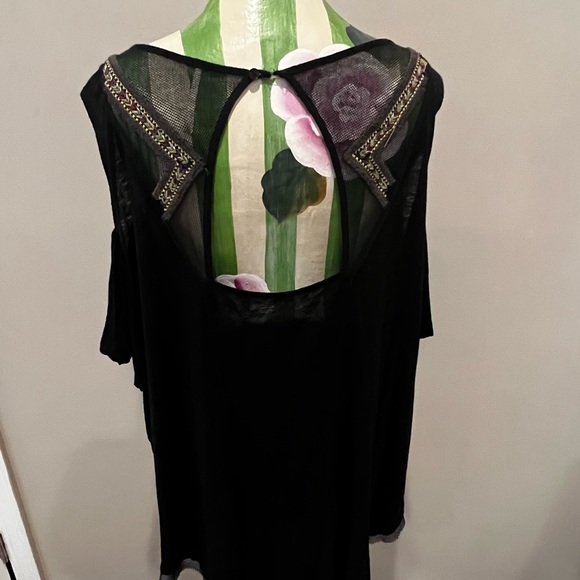 FREE PEOPLE VINTAGE embroidered and beaded top size L - Picture 7 of 10